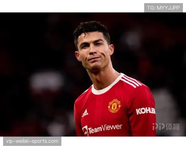 C罗家冰箱里塞满蛋白粉，连矿泉水都要冰到12度