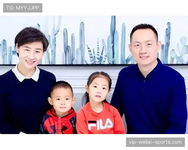 刘洋家的冰箱里只放蛋白粉和冰块